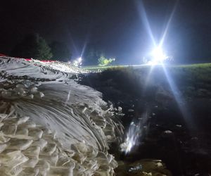 Lubelscy strażacy pomagają powodzianom na różne sposoby