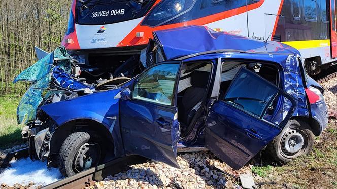 Tragiczny wypadek na przejeździe kolejowym w Tomaszowie Mazowieckim