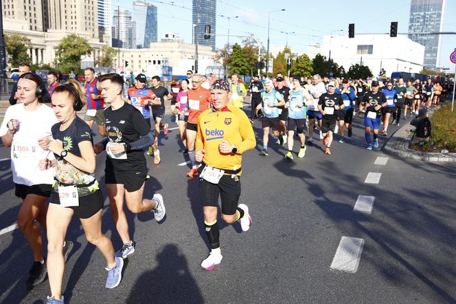 Uczestnicy 46. edycji Nationale-Nederlanden Maratonu Warszawskiego