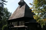 To najciekawsza miejscowość turystyczna w Łódzkiem. Jest nazywana „drugim Belwederem”