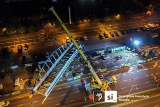 Kładka nad ulicą Struga