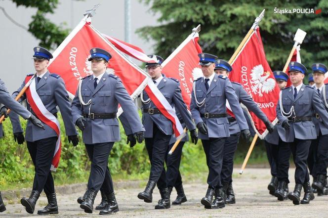 Uroczyste ślubowanie 69 nowych policjantów  w Oddziale Prewencji Policji w Katowicach