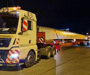 Nielegalny transport przęseł przez A4