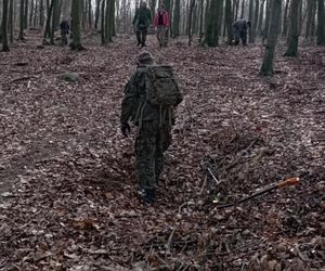 Zaskakujące znalezisko. W woj. warmińsko-mazurskim odkryto szczątki radzieckiego samolotu