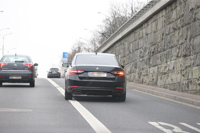 Banaś prowokuje policję