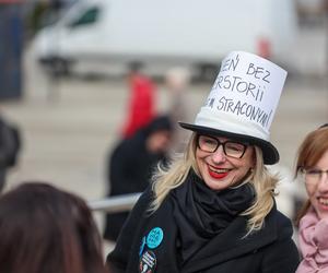 Śląska Manifa w Katowicach pod hasłem Polsko szanuj kobiety