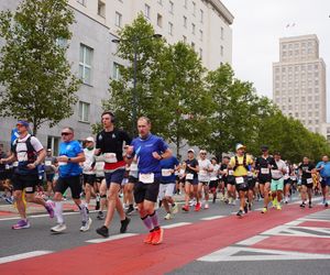 Uczestnicy Maratonu Warszawskiego 2025