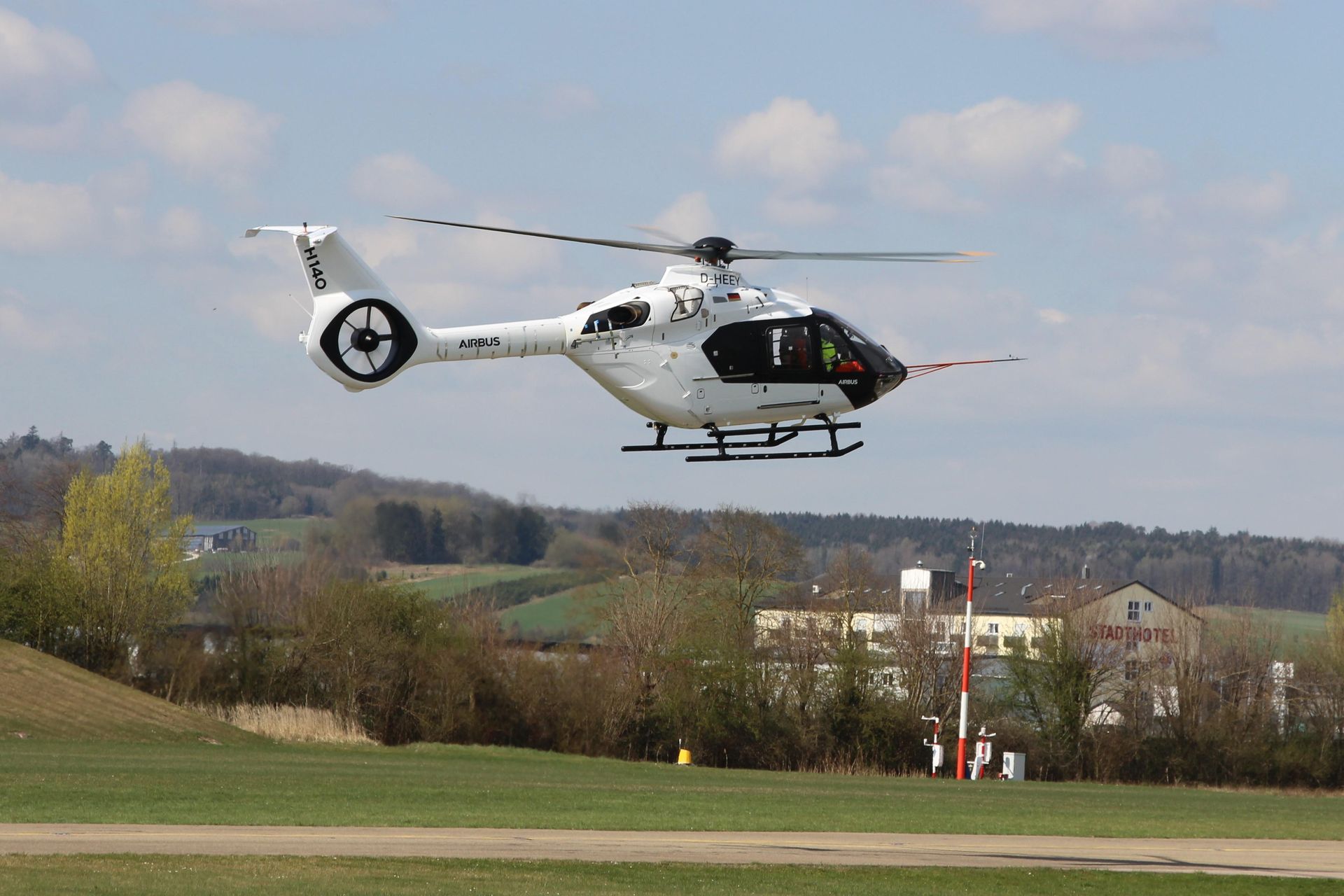Prototyp Airbus Helicopters H140