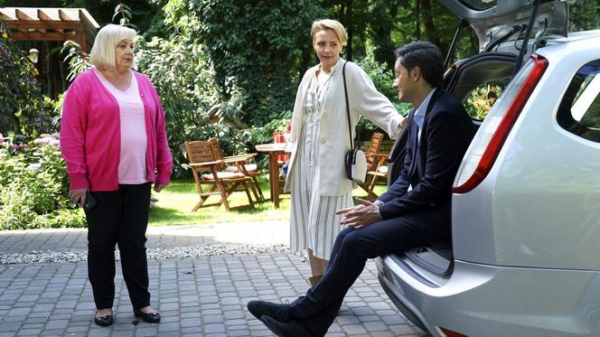 Barwy szczęścia, odc. 2163. Władek (Przemysław Stippa), Sabina (Barbara Kurzaj), Róża (Anna Gornostaj)