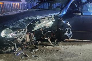 Dwa samochody roztrzaskane, są ranni. Dramatyczny wypadek pod Wyszkowem