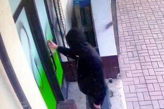 Ktoś zniszczył budynek w Toruniu. Policja szuka sprawców