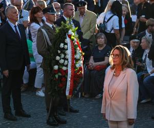 Uroczysta polowa msza święta i Apel Pamięci na pl. Krasińskich