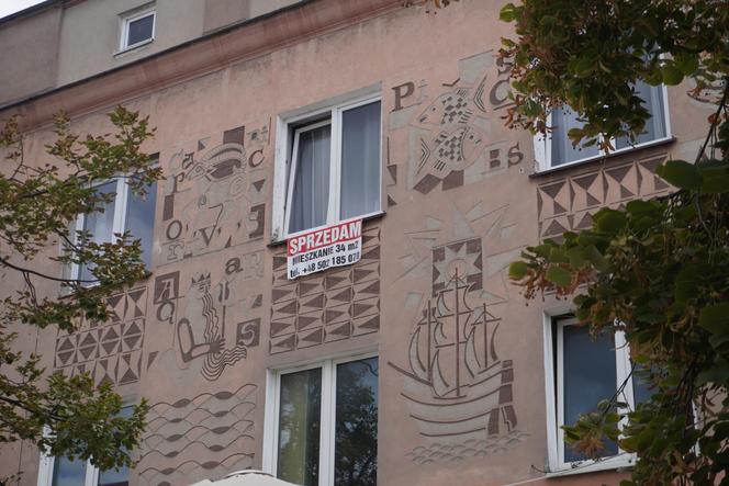 Sgraffito w Białymstoku. Zabytkowe pra-murale rodem z PRL-u