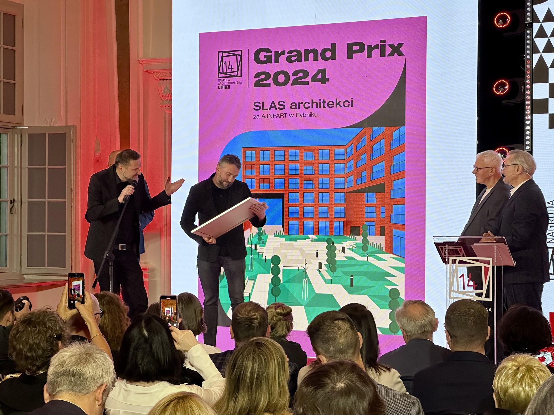 Ajnfart w Rybniku z nagrodą Polityki