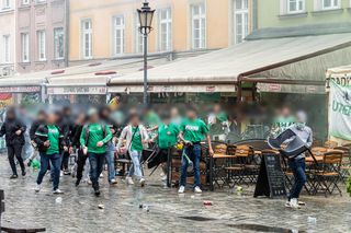 Awantura kibiców przed meczem Chelsea - Betis