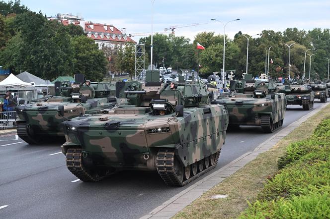 Zamknęli cztery mosty i kilkadziesiąt ulic. Próba generalna przed Świętem Wojska Polskiego