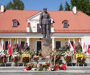 Obchody Święta Wojska Polskiego w Białymstoku. Zobacz jak mieszkańcy uczcili 15 sierpnia [ZDJĘCIA]