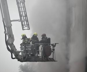 Służby ostrzegają! Alarmowy poziom amoniaku w związku z pożarem w Krośnie