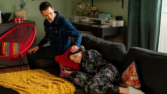 Barwy szczęścia, odcinek 2495: Madzia (Natalia Sierzputowska), (Jakub Szlachetka)