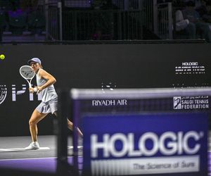 Iga Światek mecz z Jeleną Rybakiną