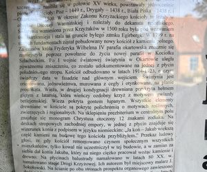 Wyjątkowy kościół w Okartowie. Wnętrze zapiera dech w piersiach