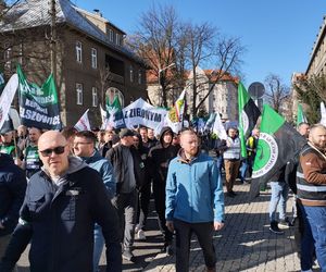 Górnicy protestowali pod ministerstwem przemysłu w Katowicach przeciwko likwidacji KWK Bielszowice