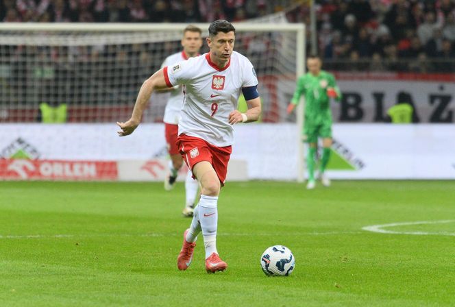 Takim samolotem Lewandowski przyleci do Polski