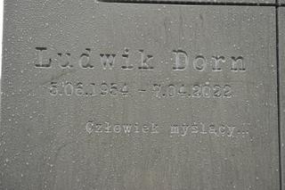 Tak wygląda grób Ludwika Dorna rok po śmierci