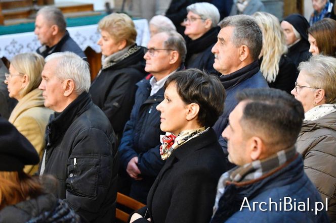 Wierni Archidiecezji Białostockiej pożegnali abp. Edwarda Ozorowskiego [ZDJĘCIA]