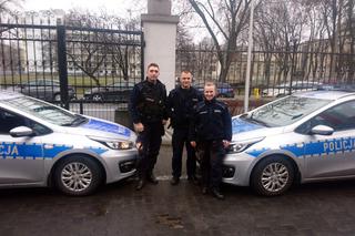 Policjanci eskortowali na sygnale rodzącą kobietę! Zobacz reakcję rodziców [FOTO]