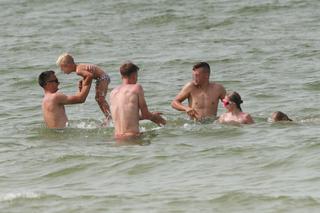 Sławomir Peszko na plaży