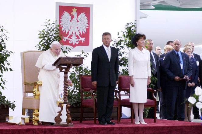 Jolanta Kwaśniewska w czasie pielgrzymki papieża Jana Pawła II