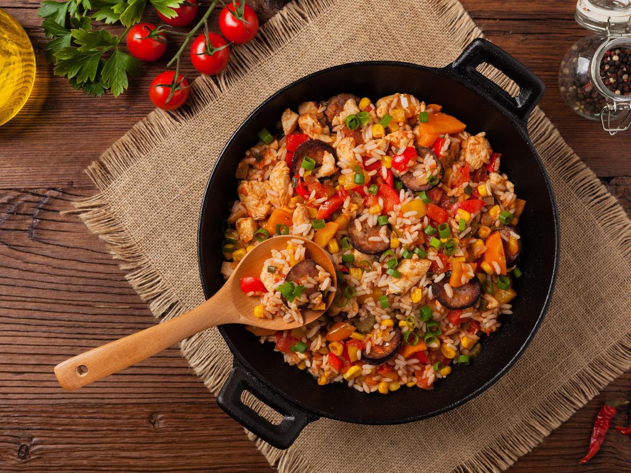 Pikantne udka z ryżem po kreolsku - zdrowo, kolorowo, rozgrzewająco