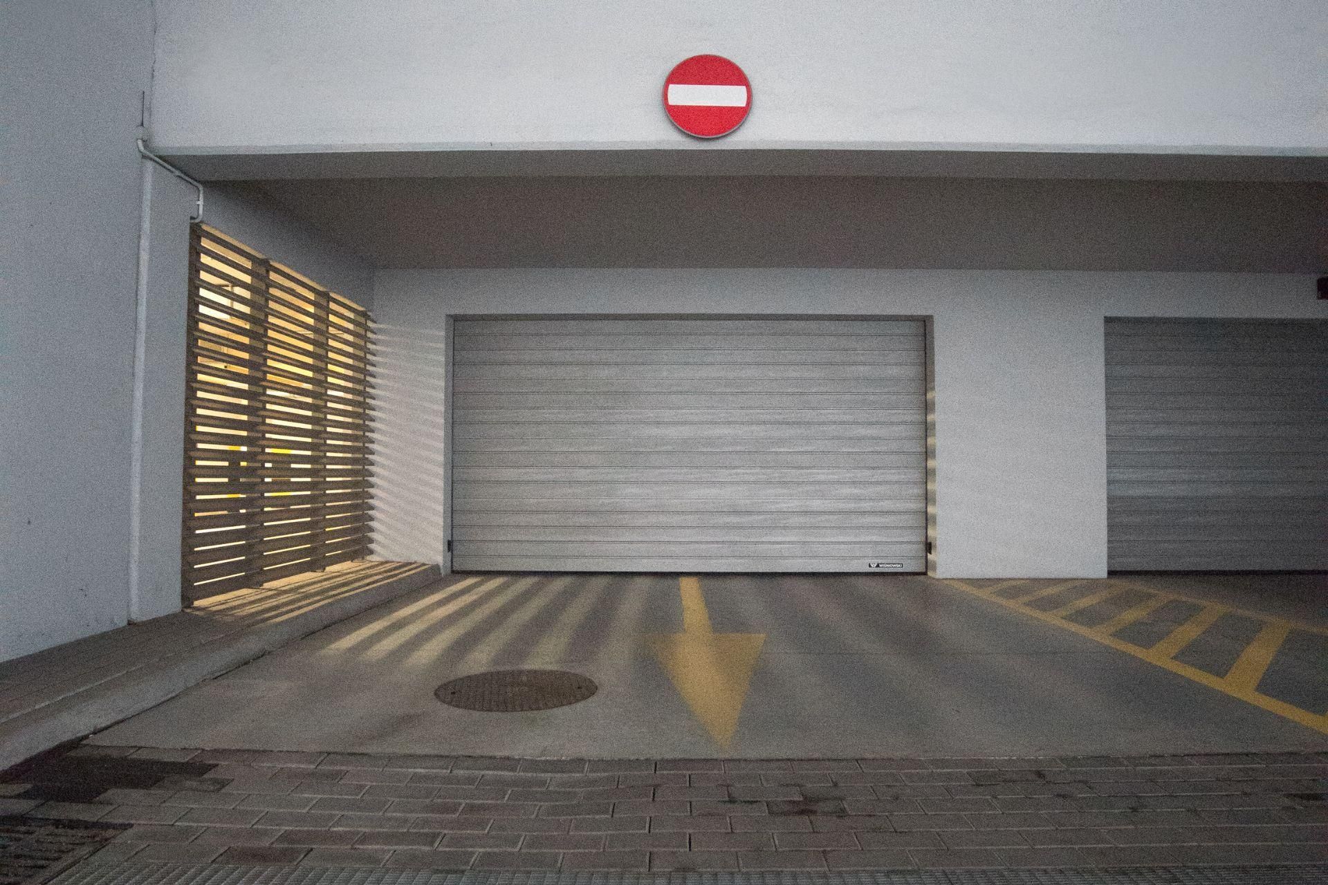 Bramy do garaży podziemnych WIŚNIOWSKI