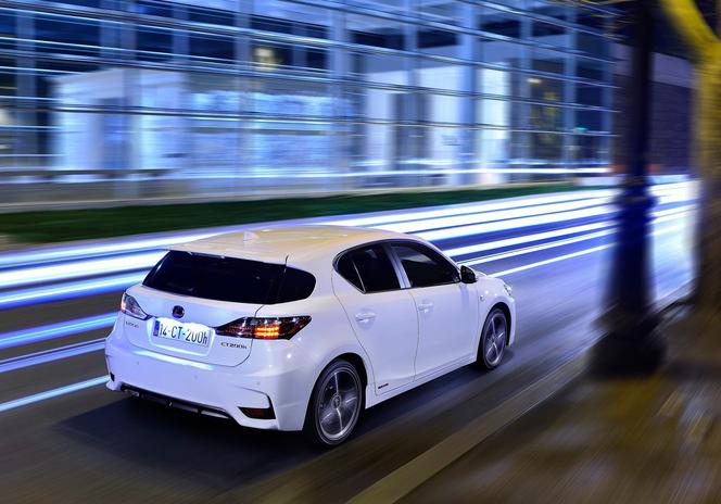 Lexus CT200h po liftingu 2014