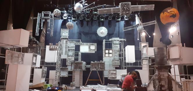 Mikołajki Folkowe odbędą się w kosmosie. Scenografia jest już prawie gotowa