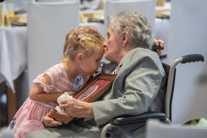 Piękny jubileusz pani Heleny! Mieszkanka powiatu świeckiego skończyła 100 lata! [ZDJĘCIA]