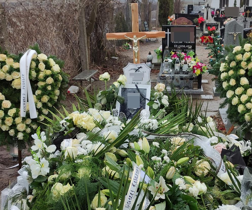 Grób tragicznie zmarłej 14-latki. Całe Wierzchosławice płaczą po jej śmierci