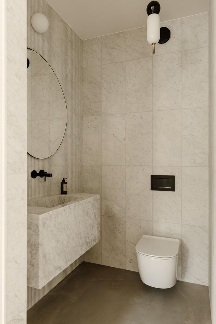 Przebudowa bliźniaka z PRL-u w Warszawie