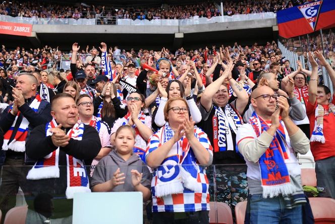 Lukas Podolski pozostaje w Górniku Zabrze na kolejny sezon ku radości kibiców