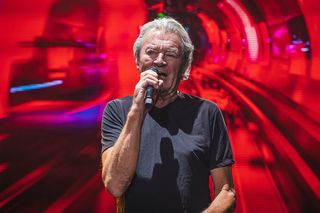 Ian Gillan wspomina szalone lata sześćdziesiąte. Chodziłeś na imprezę i wszędzie deptałeś ludzi