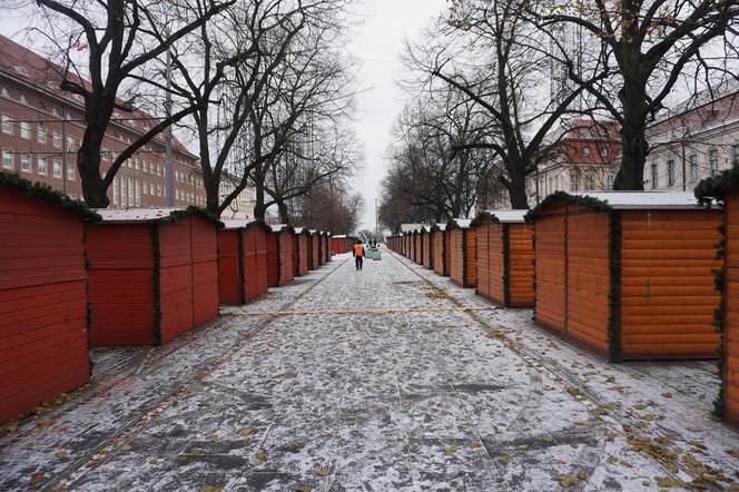 Jarmark Bożonarodzeniowy przed otwarciem