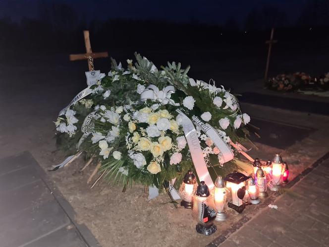 Grób Bartłomieja, który zginął, wracając ze świątecznej imprezy