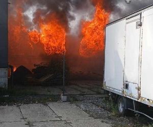 Pożar hali w Siemianowicach Śląskich