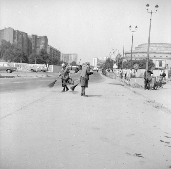 Tak kiedyś wyglądała ul. Złota! Archiwalne zdjęcia centrum Warszawy (1974)