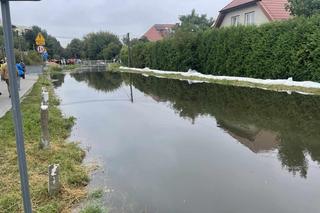 Przerwany wał przeciwpowodziowy w Warszawie. Kolejny skutek nawałnic nad miastem