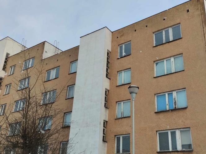 Bobrowiecka 2b - rosyjski blok mieszkalny w Warszawie