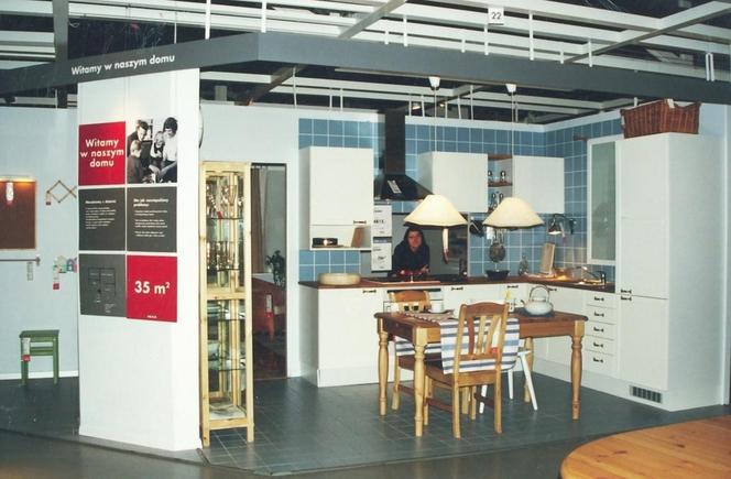 W 1998 roku w Krakowie otwarto sklep IKEA. Te zdjęcia nigdy wcześniej nie były publikowane!