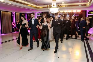 Zabawa trwała aż do białego rana. Maturzyści z V LO w Rybniku swoją studniówkę zapamiętają na długo