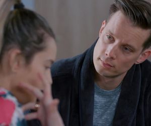 Na Wspólnej odc. 4045. Darek Żbik (Michał Mikołajczak), Kasia (Julia Chatys)